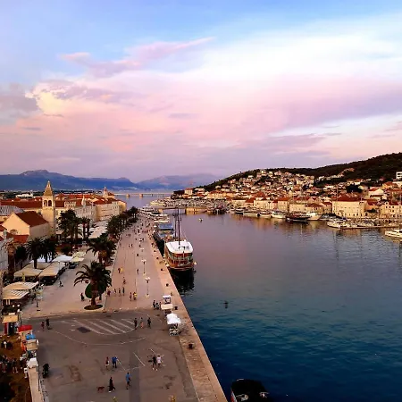 Апартаменти Toni