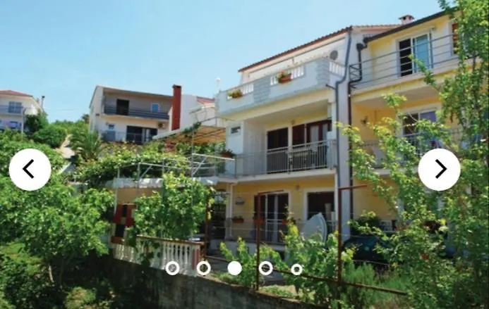 Апартаменти Toni *