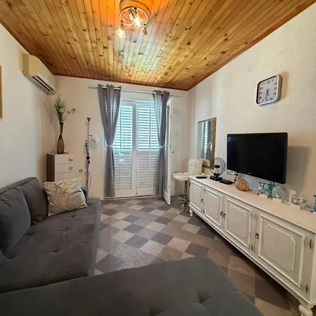 Apartment Toni Trogir