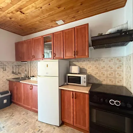 Toni Apartment