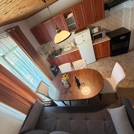 Toni Apartment